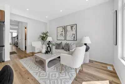 Att/Row/Townhouse in Niagara Falls