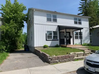 Duplex in Hawkesbury