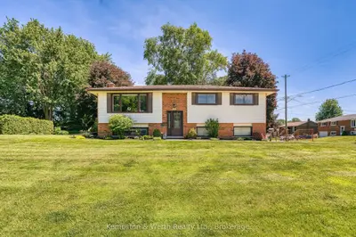 Detached in North Perth