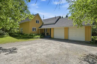 352 County Road 10, Prince Edward County, On K0k 2t0