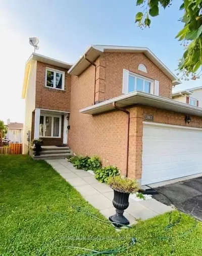 Detached in Orleans - Cumberland and Area