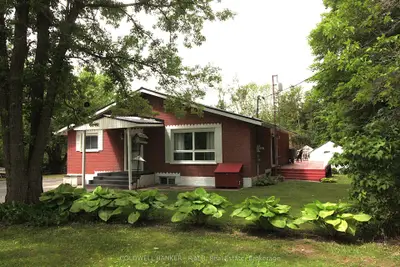 Detached in Asphodel-Norwood
