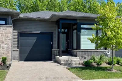 Condo Townhouse in Niagara Falls