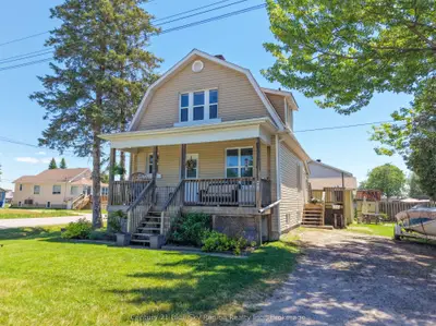 Detached in North Bay
