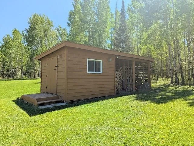 Detached in Kenora Remote Area