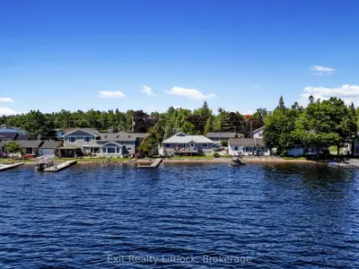 23 Manor Road, Kawartha Lakes, On K0m 1g0