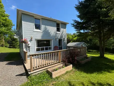 Detached in Grey Highlands