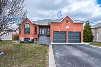 Detached in Kingston