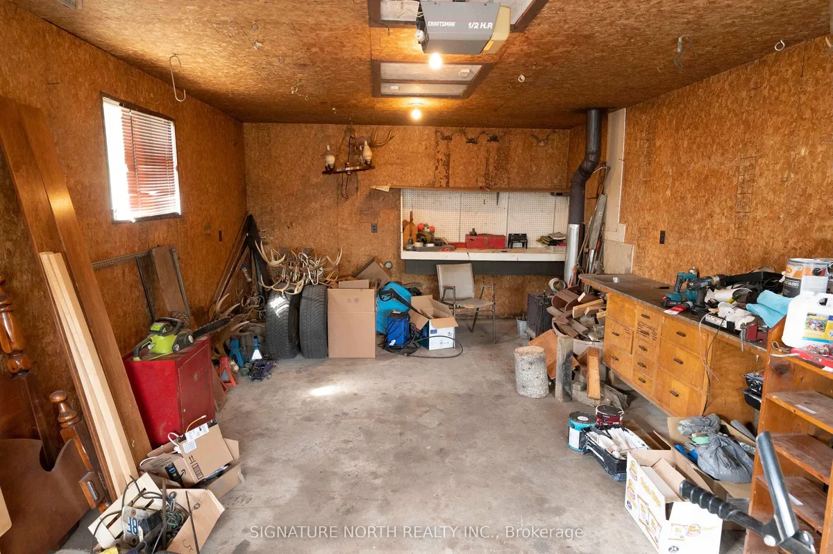Detached in Thunder Bay