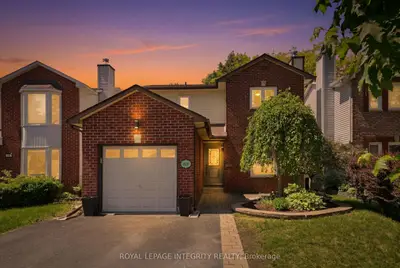 Detached in Stittsville - Munster - Richmond