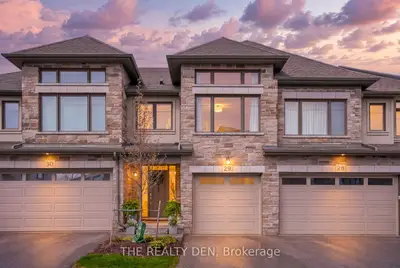 Condo Townhouse in Waterloo