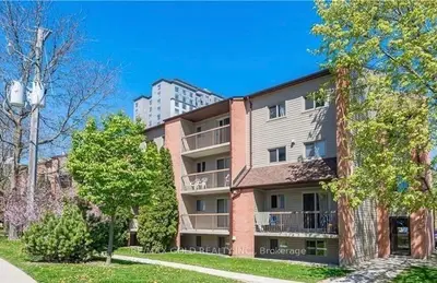 30 Hickory Street 111, Waterloo, On N2j 4l4