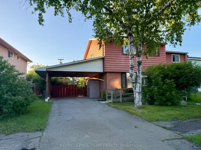 Att/Row/Townhouse in Mooneys Bay - Carleton Heights and Area
