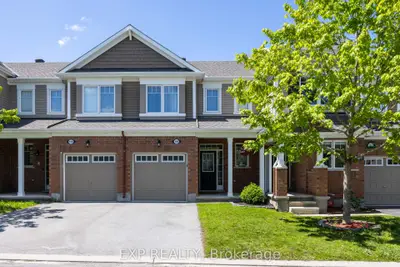 Att/Row/Townhouse in Kanata