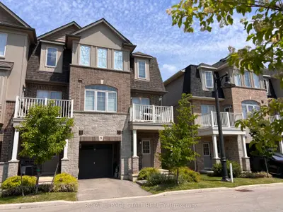 Att/Row/Townhouse in Hamilton