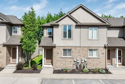 Condo Townhouse in Niagara Falls