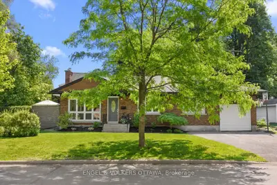 Detached in Alta Vista and Area