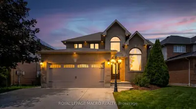 19 Sonata Avenue, Hamilton, On L9c 7t9