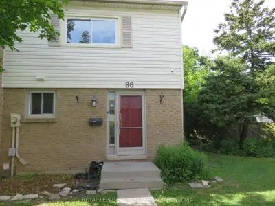 Condo Townhouse in London East