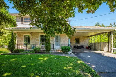 Detached in Greater Napanee