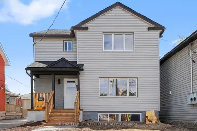 Room in Vanier and Kingsview Park