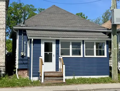 Detached in Kingston