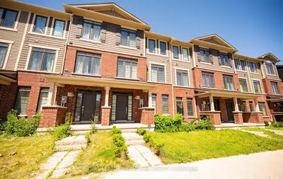 Att/Row/Townhouse in Hamilton