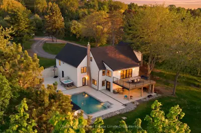 Detached in Prince Edward County