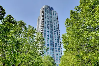 Condo Apartment in Westboro - Hampton Park