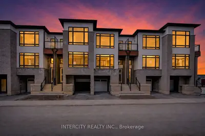 Att/Row/Townhouse in St. Catharines