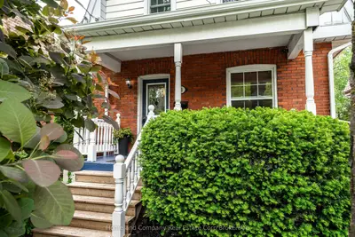Detached in Stratford