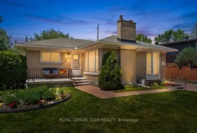 Detached in Belair Park - Copeland Park and Area