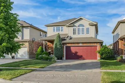 Detached in Wilmot