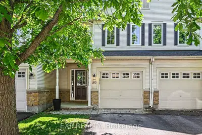 Att/Row/Townhouse in Barrhaven