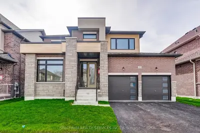 Detached in Brantford