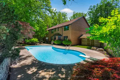 23 Lantern Lane, Hamilton, On L9h 6n9