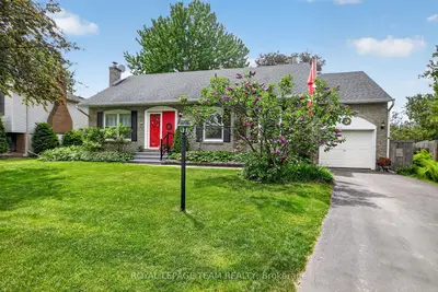 Detached in Stittsville - Munster - Richmond