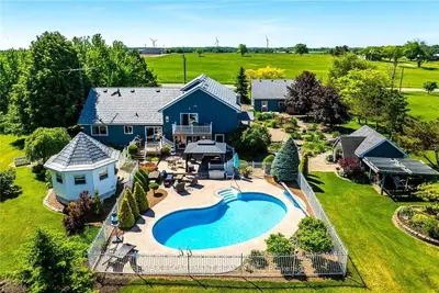 Detached in Haldimand