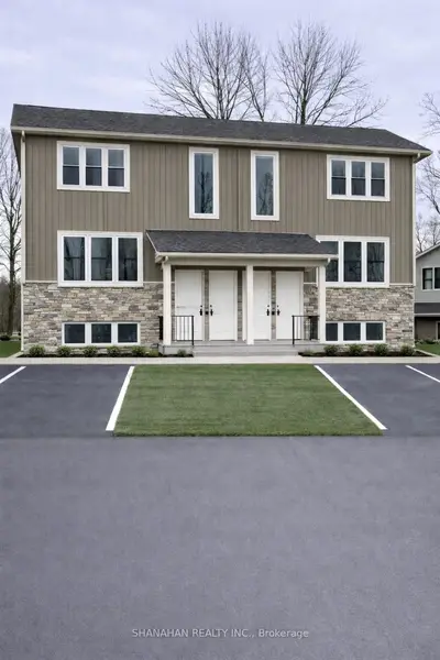 Semi-Detached in Warwick