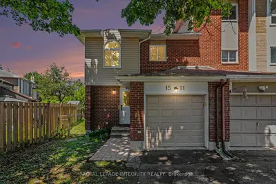 Att/Row/Townhouse in Orleans - Cumberland and Area