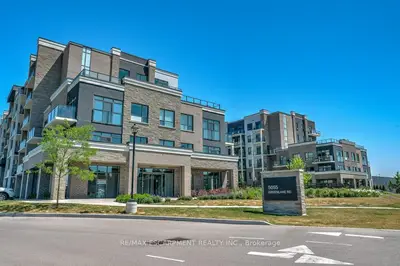 Condo Apartment in Lincoln