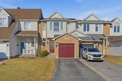 Att/Row/Townhouse in Orleans - Cumberland and Area