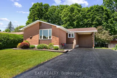Detached in Renfrew