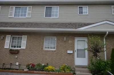 Condo Townhouse in Niagara Falls
