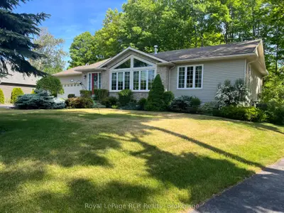 14 FREDERICK Street, South Bruce Peninsula, ON N0H 2G0
