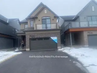 Detached in Niagara Falls