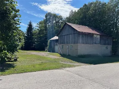 1 William Street, Bluewater, On N0m 1g0