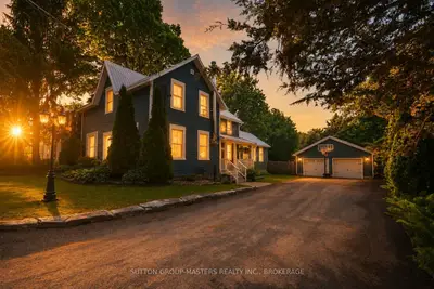 Detached in Frontenac