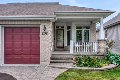 Semi-Detached in Blossom Park - Airport and Area