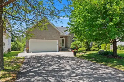 Detached in Overbrook - Castleheights and Area